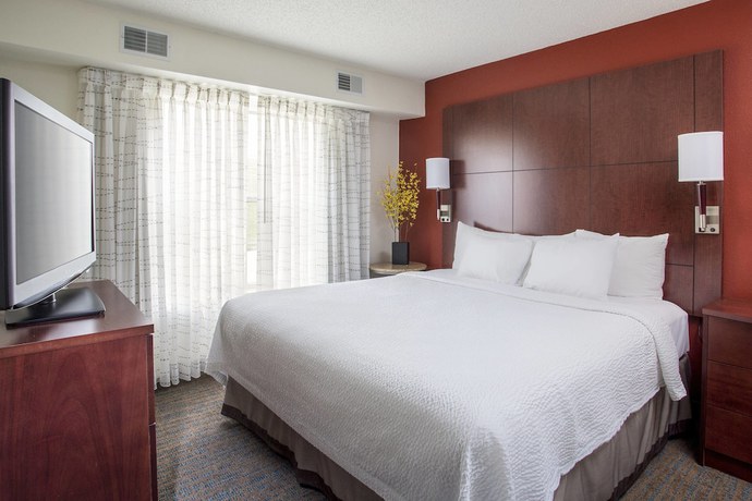 Imagen de la habitación del Hotel Residence Inn By Marriott Topeka. Foto 3