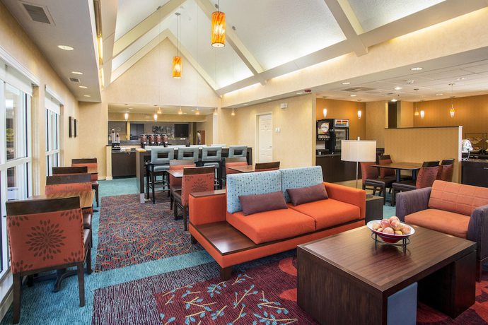 Imagen de los interiores del Hotel Residence Inn By Marriott Topeka. Foto 12