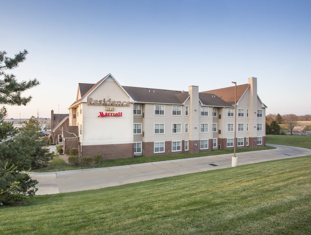 Imagen de los exteriores del Hotel Residence Inn By Marriott Topeka. Foto 10