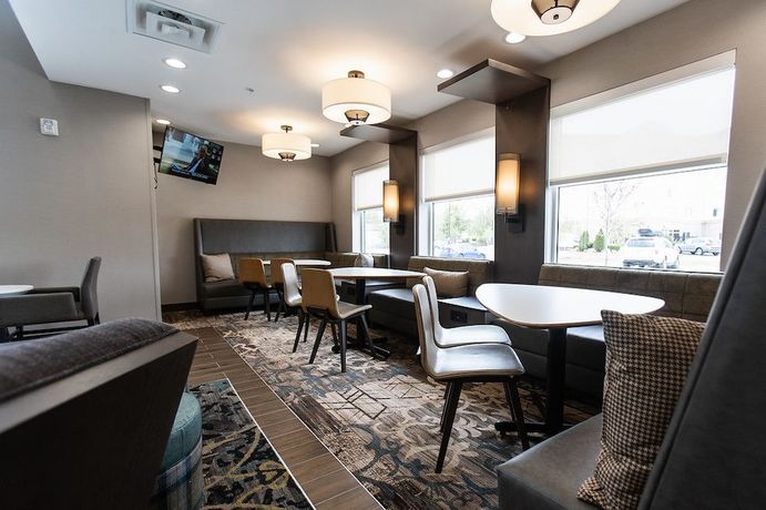 Imagen de los interiores del Hotel Residence Inn By Marriott Tulsa Midtown. Foto 17