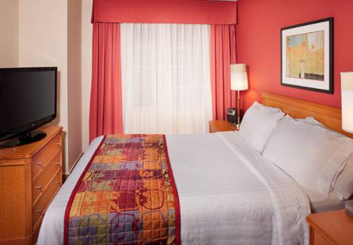 Imagen de la habitación del Hotel Residence Inn By Marriott Tysons. Foto 2