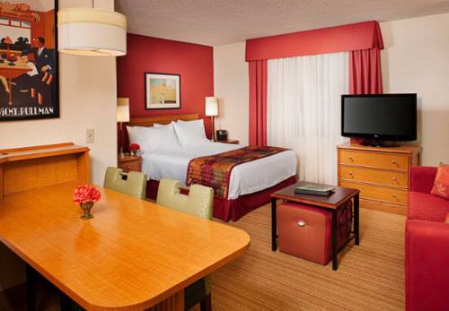 Imagen de la habitación del Hotel Residence Inn By Marriott Tysons. Foto 10