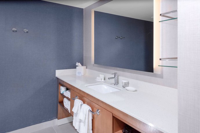 Imagen del bar/restaurante del Hotel Residence Inn By Marriott Virginia Beach Town Center. Foto 3