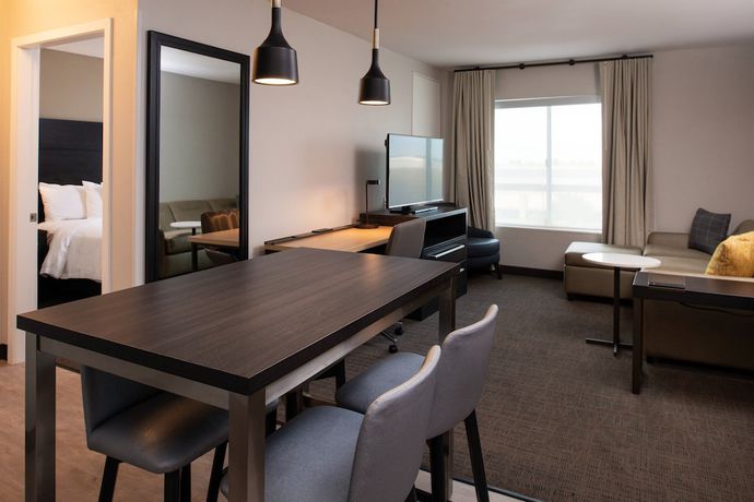 Imagen de la habitación del Hotel Residence Inn By Marriott Visalia. Foto 11