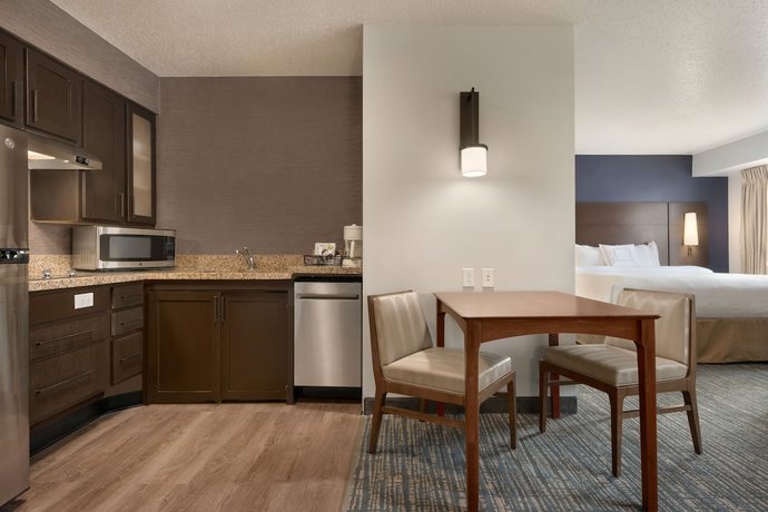 Imagen de la habitación del Hotel Residence Inn By Marriott West Springfield. Foto 6
