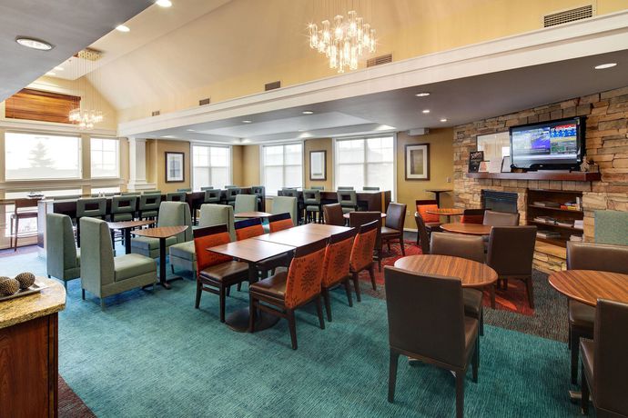 Imagen del bar/restaurante del Hotel Residence Inn By Marriott Whitby. Foto 2