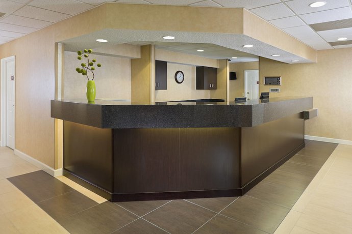 Imagen de los interiores del Hotel Residence Inn Canton. Foto 12