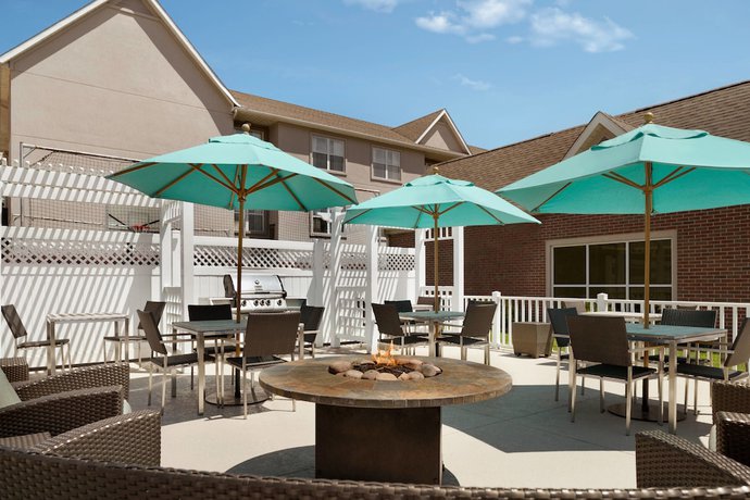 Imagen de los exteriores del Hotel Residence Inn Canton. Foto 8