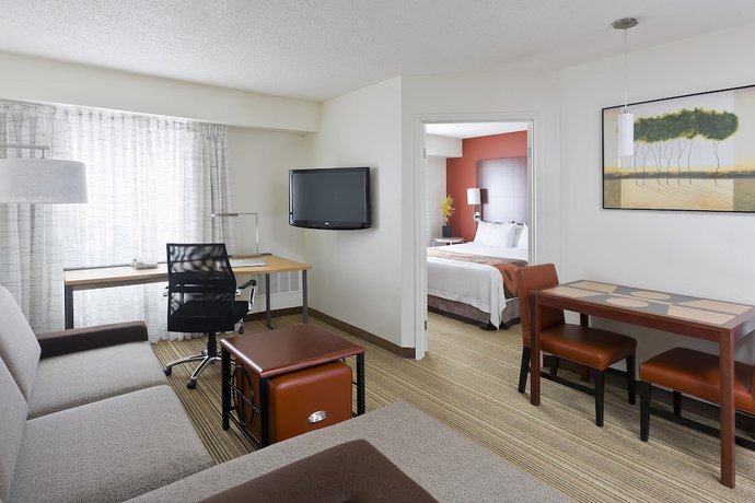 Imagen de la habitación del Hotel Residence Inn Canton. Foto 6