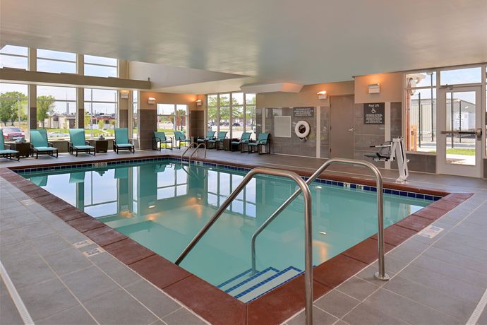 Imagen de la piscina del Hotel Residence Inn Cedar Rapids South. Foto 20