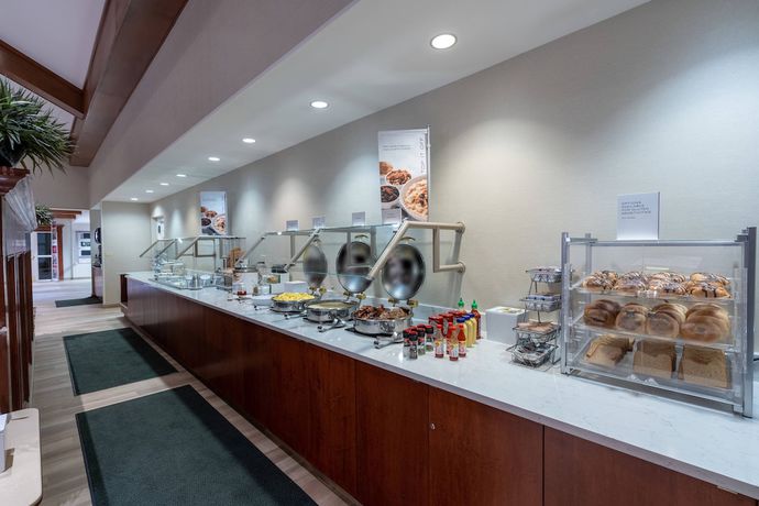 Imagen del bar/restaurante del Hotel Residence Inn Charleston Airport. Foto 5