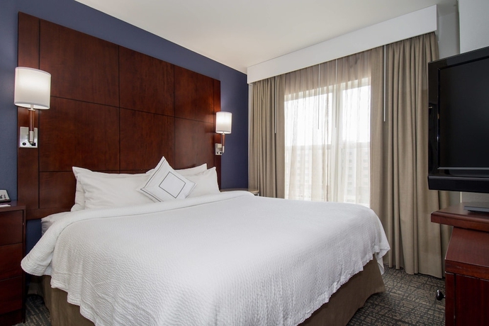 Imagen de la habitación del Hotel Residence Inn Charlotte Concord. Foto 4