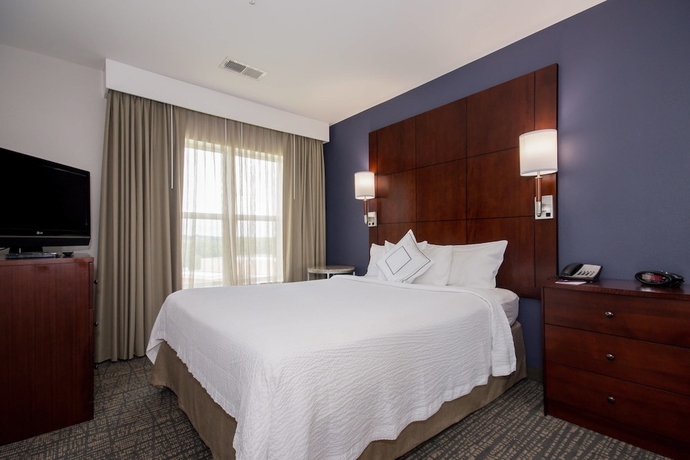 Imagen de la habitación del Hotel Residence Inn Charlotte Concord. Foto 10