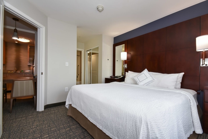 Imagen de la habitación del Hotel Residence Inn Charlotte Concord. Foto 11