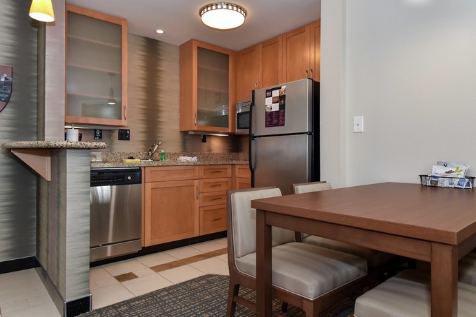 Imagen de la habitación del Hotel Residence Inn Charlotte Concord. Foto 13