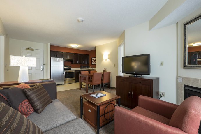 Imagen de la habitación del Hotel Residence Inn Columbus Worthington. Foto 3