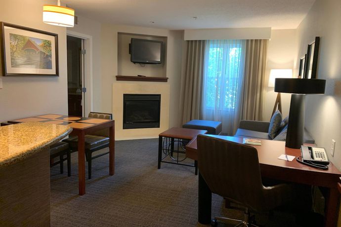 Imagen de la habitación del Hotel Residence Inn Concord. Foto 8