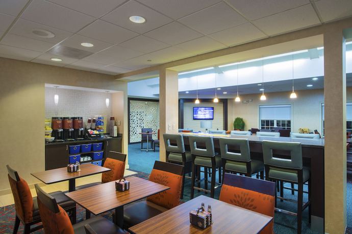 Imagen del bar/restaurante del Hotel Residence Inn Danbury. Foto 2