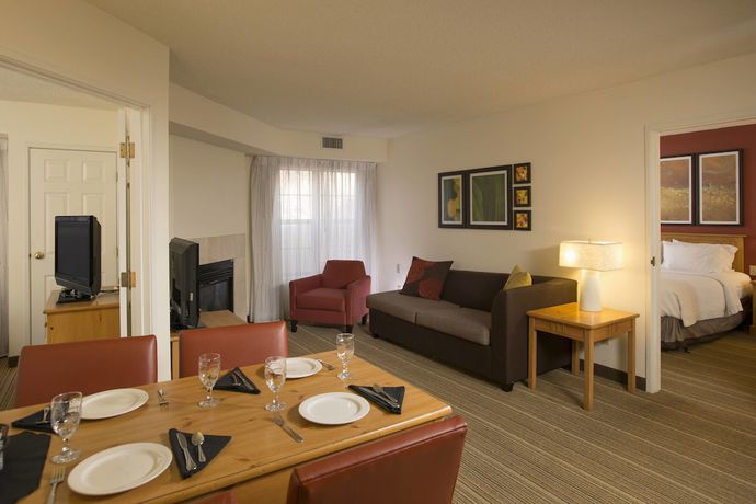 Imagen de la habitación del Hotel Residence Inn Durango. Foto 8