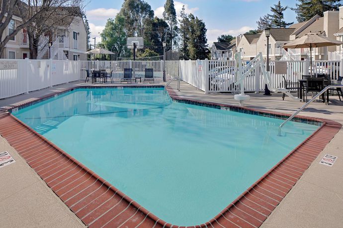 Imagen general del Hotel Residence Inn Fremont Silicon Valley. Foto 2