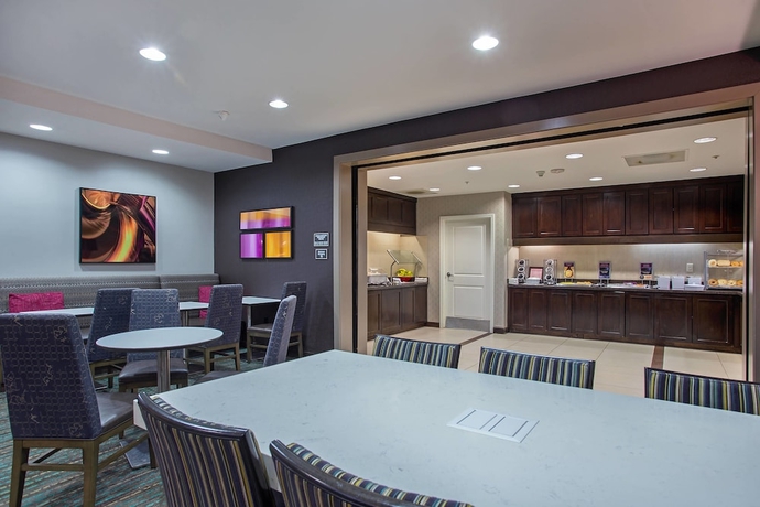 Imagen del bar/restaurante del Hotel Residence Inn Jackson. Foto 5
