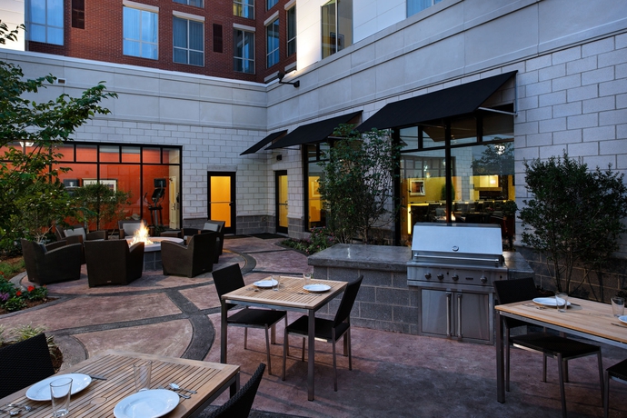 Imagen de los exteriores del Hotel Residence Inn Little Rock Downtown. Foto 14