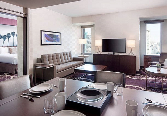 Imagen de los interiores del Hotel Residence Inn Los Angeles LA Live. Foto 12