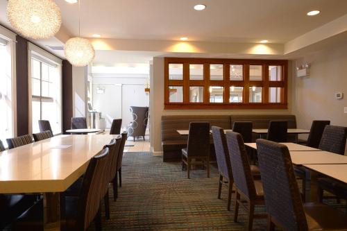 Imagen general del Hotel Residence Inn Marriott Airport. Foto 7