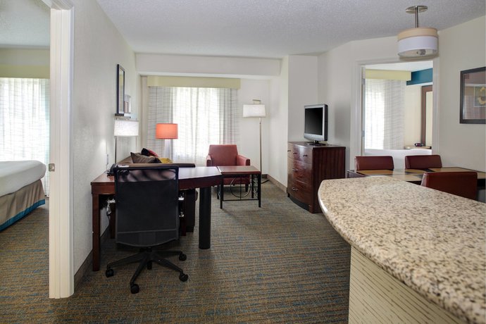 Imagen de la habitación del Hotel Residence Inn Marriott Chester. Foto 8