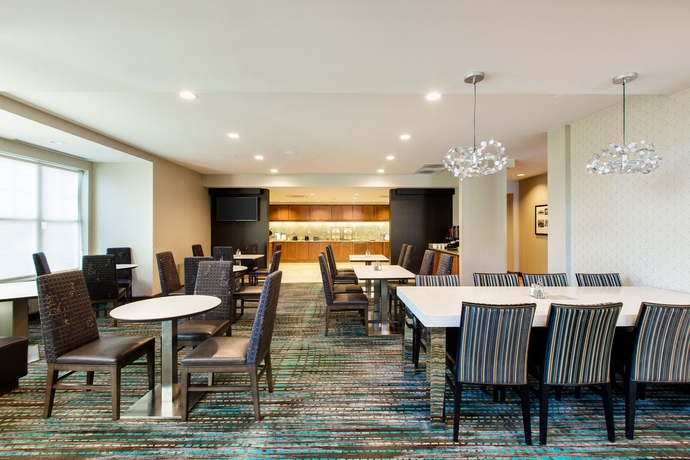 Imagen del bar/restaurante del Hotel Residence Inn Marriott Chicago Midway. Foto 3