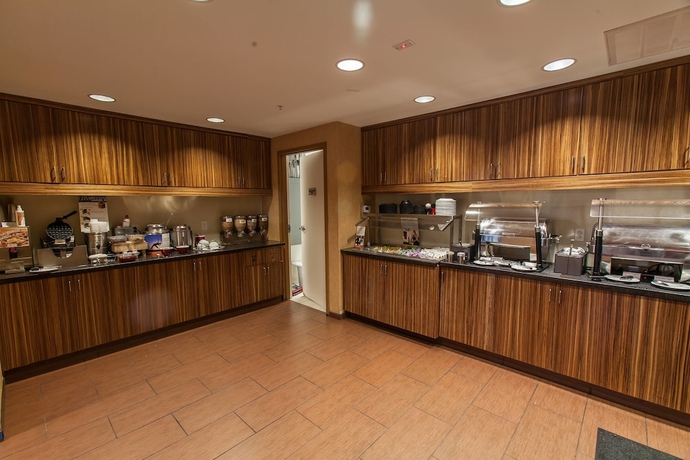 Imagen del bar/restaurante del Hotel Residence Inn Marriott Florence. Foto 14