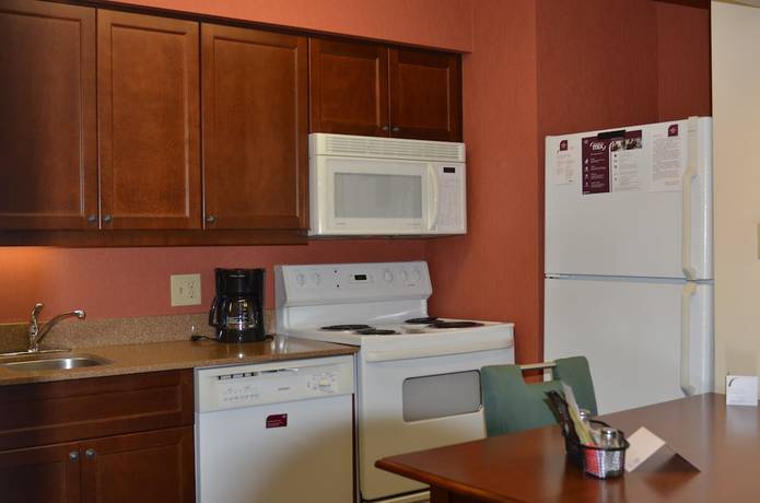 Imagen de la habitación del Hotel Residence Inn Marriott Herndon Reston. Foto 9