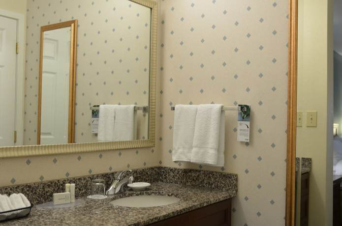 Imagen de la habitación del Hotel Residence Inn Marriott Herndon Reston. Foto 11
