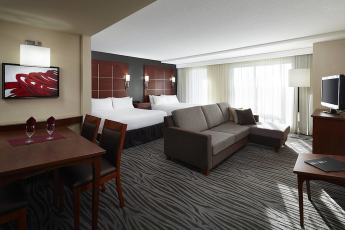 Imagen de la habitación del Hotel Residence Inn Marriott Montreal Airport. Foto 11
