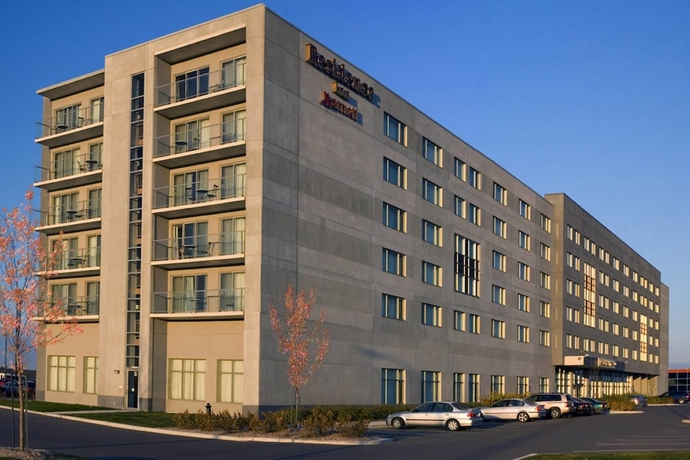 Imagen general del Hotel Residence Inn Marriott Montreal Airport. Foto 6