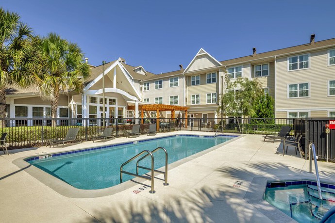Imagen de la piscina del Hotel Residence Inn Marriott Ocala. Foto 15