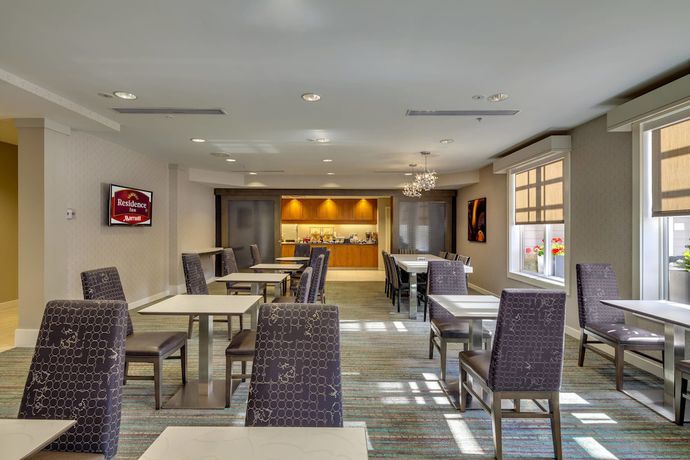 Imagen del bar/restaurante del Hotel Residence Inn Marriott Ocala. Foto 2