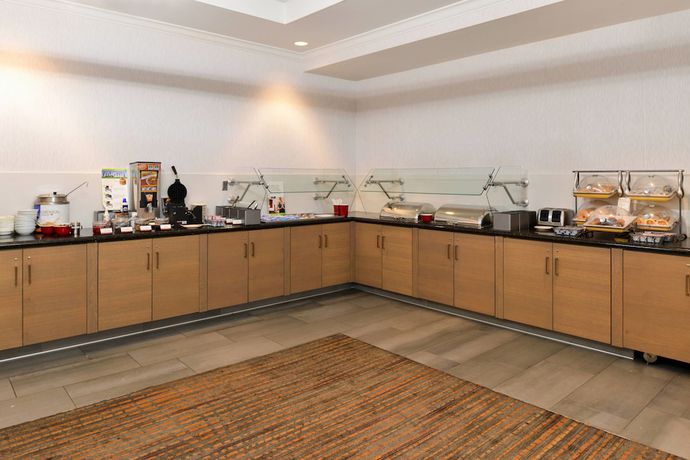 Imagen del bar/restaurante del Hotel Residence Inn Marriott Palo Alto Los Altos. Foto 8