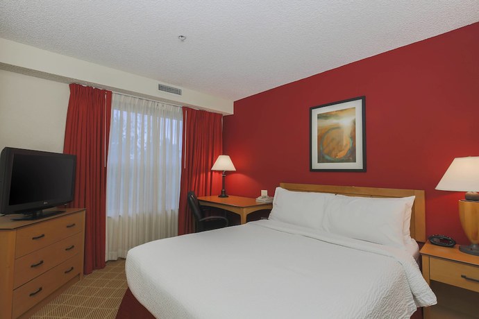 Imagen de la habitación del Hotel Residence Inn Marriott Salem. Foto 2