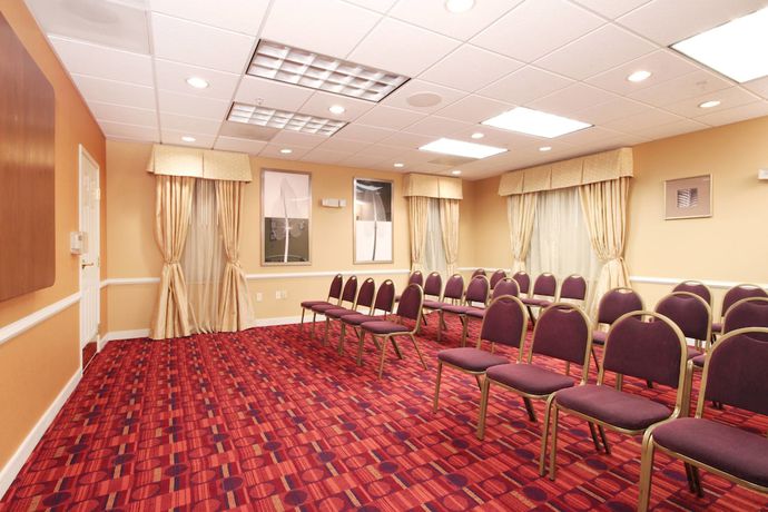 Imagen de los interiores del Hotel Residence Inn Marriott Salem. Foto 11