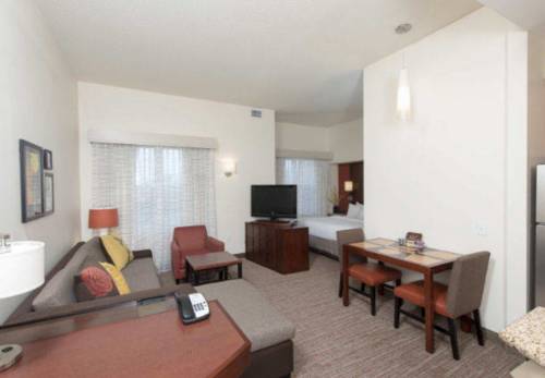Imagen de la habitación del Hotel Residence Inn Moline Quad Cities. Foto 8