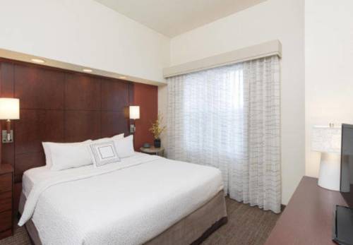 Imagen de la habitación del Hotel Residence Inn Moline Quad Cities. Foto 9