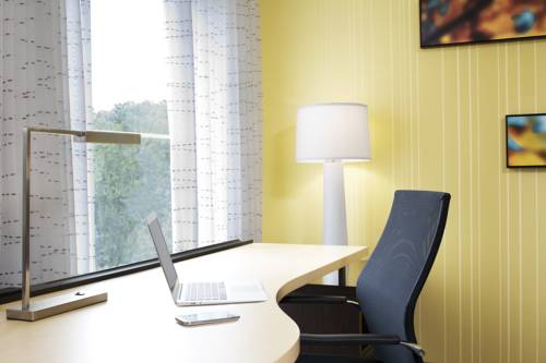 Imagen de la habitación del Hotel Residence Inn New York The Bronx at Metro Center Atrium. Foto 14