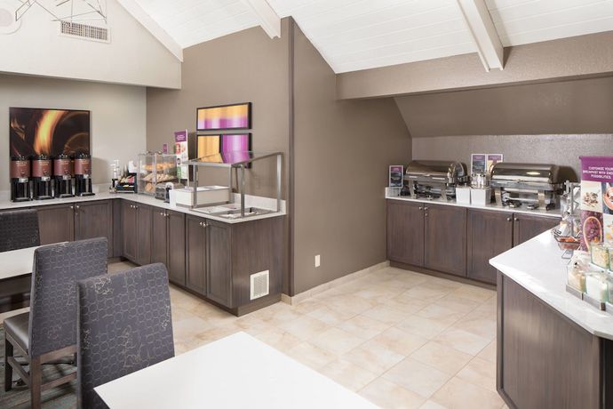 Imagen del bar/restaurante del Hotel Residence Inn Orlando Altamonte Springs/maitland. Foto 6