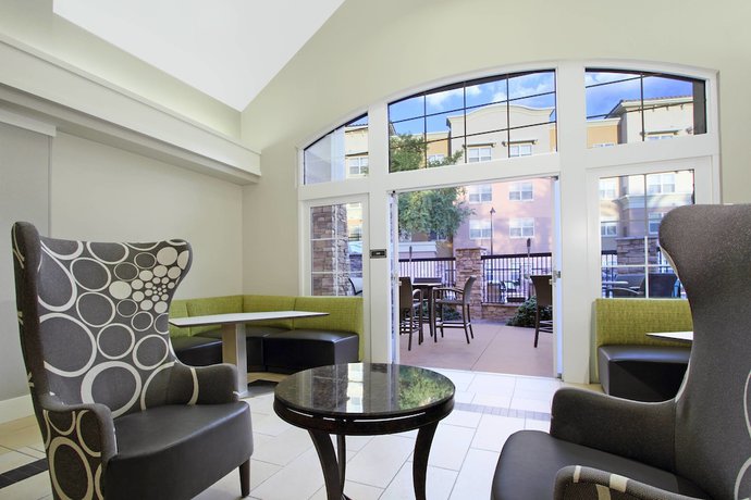 Imagen de los interiores del Hotel Residence Inn Phoenix Glendale Sports and Entertainment District. Foto 14
