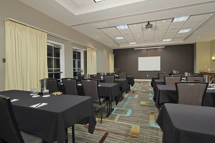 Imagen de los interiores del Hotel Residence Inn Phoenix Glendale Sports and Entertainment District. Foto 18