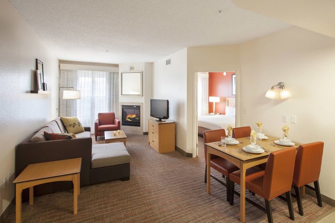 Imagen de la habitación del Hotel Residence Inn Phoenix Goodyear. Foto 16