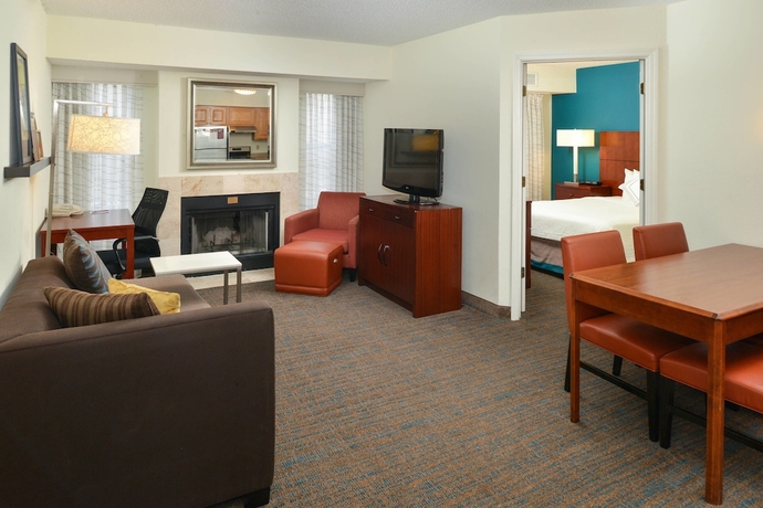 Imagen de la habitación del Hotel Residence Inn Pinehurst Southern Pines. Foto 15