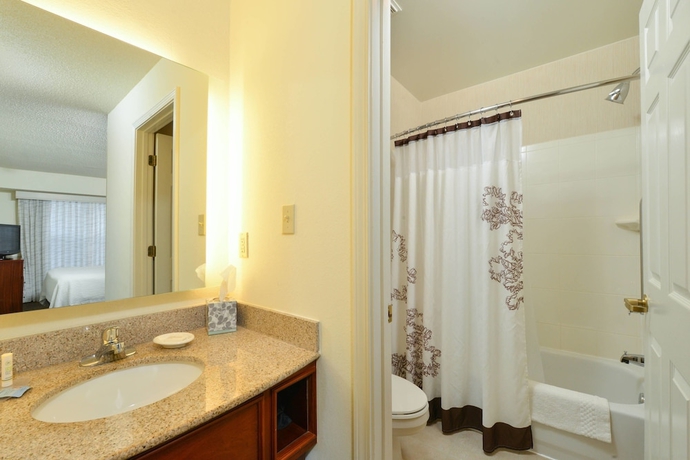 Imagen de la habitación del Hotel Residence Inn Pinehurst Southern Pines. Foto 17