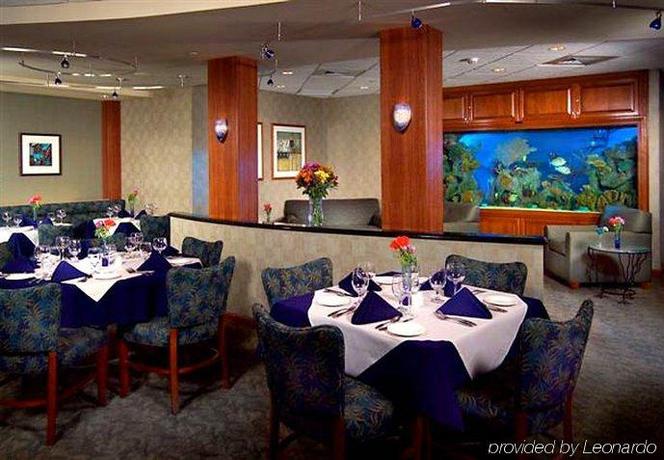Imagen del bar/restaurante del Hotel Residence Inn Plainview Long Island. Foto 9